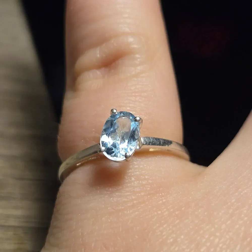 Baby Blue Solitaire vintage sterling silver ring sz 7